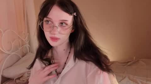 Ellie online show from October 19, 5:45 am