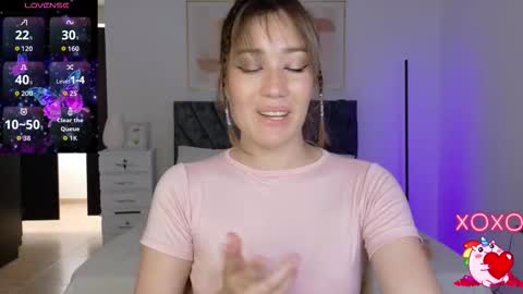 Snapshot of eliiih_ chatting on September 18, 6:45 pm eliiih_ online show from September 18, 6:45 pm