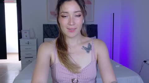 Snapshot of eliiih_ chatting on September 15, 4:30 pm eliiih_ online show from September 15, 4:30 pm