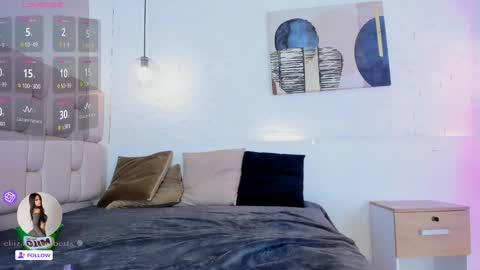 E L I I Z A B E T H   online show from March 4, 8:02 am