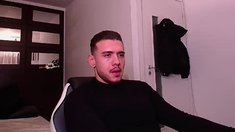 ElijahThorne online show from December 22, 8:10 am