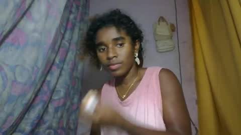 elina981 online show from May 2, 12:44 pm