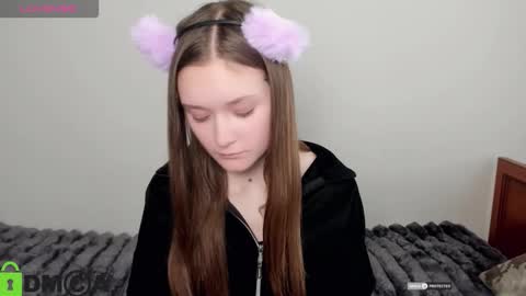 elina_x online show from March 18, 1:28 pm