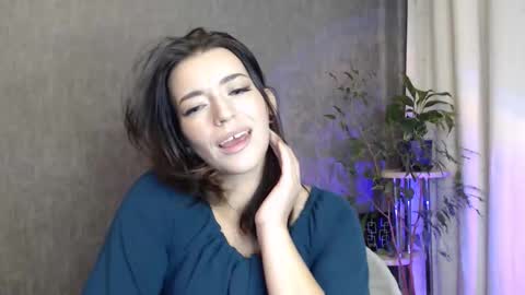 Snapshot of elinapretty chatting on October 4, 11:24 pm Elina online show from October 4, 11:24 pm