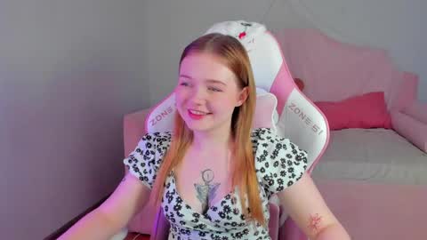 elinavale online show from May 10, 5:08 pm