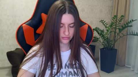 Elina online show from November 15, 10:33 pm