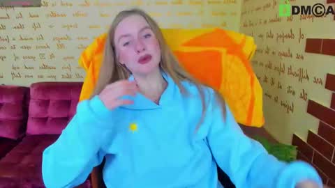 Snapshot of elinor_faith chatting on October 17, 8:02 pm elinor_faith online show from October 17, 8:02 pm