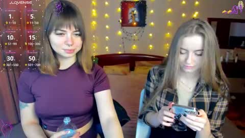 Snapshot of elinor_faith chatting on February 13, 11:39 am elinor_faith online show from February 13, 11:39 am
