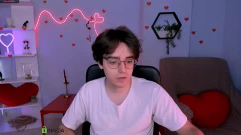 elion online show from March 21, 12:32 pm