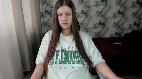 Aletta Oushen online show from May 17, 8:23 am