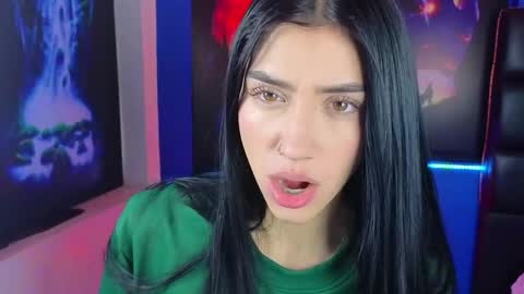 Snapshot of elisa_soul chatting on October 9, 1:38 pm Elisa Soul online show from October 9, 1:38 pm