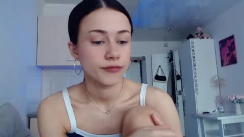 Elis online show from April 14, 5:22 am