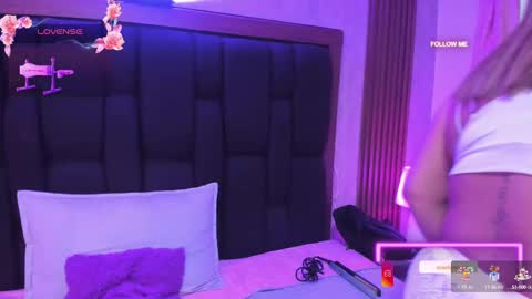 Snapshot of elise_leyton chatting on September 24, 6:58 pm ELISE LEYTON online show from September 24, 6:58 pm