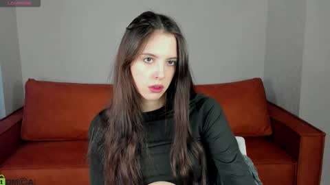 Elise online show from March 27, 1:11 am