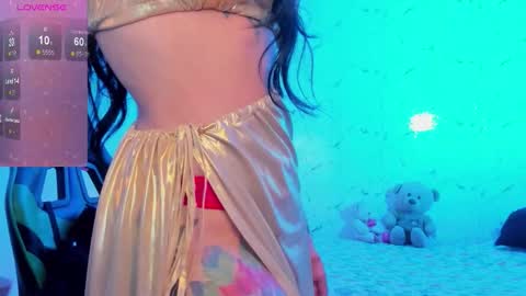 E L I S S A online show from December 18, 3:35 am