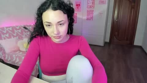 Eliss online show from June 15, 12:41 pm
