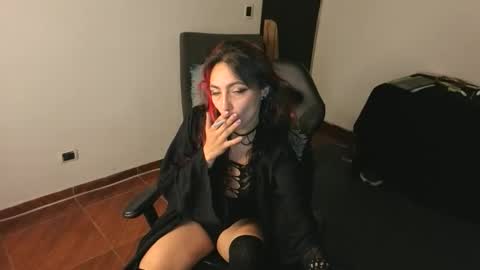 elizabeht_911 online show from April 1, 9:21 am