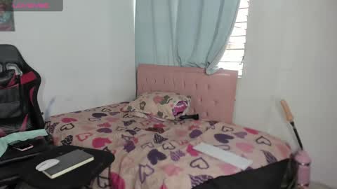 elizabeth_777 online show from February 20, 8:25 pm