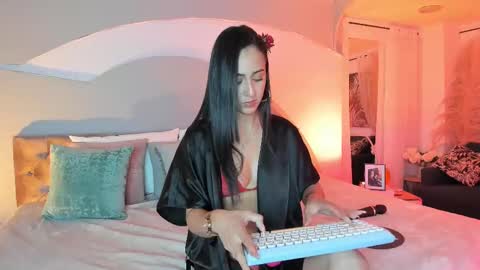 Snapshot of elizabeth_clark_ chatting on October 3, 9:12 pm Eli online show from October 3, 9:12 pm