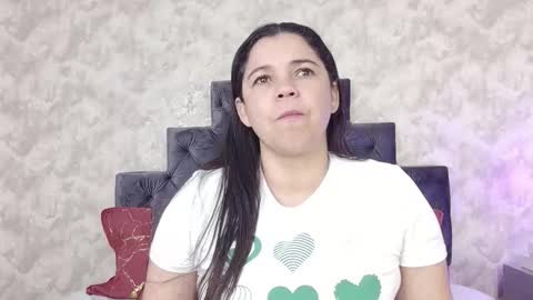 Elizabeth online show from December 21, 4:02 pm