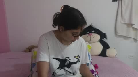 elizabeth online show from April 20, 4:21 pm