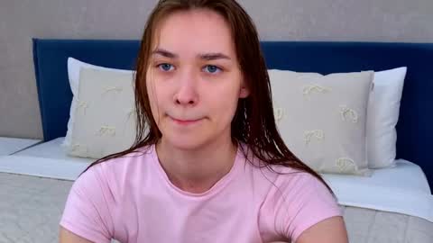 Elizabeth online show from May 9, 7:20 pm