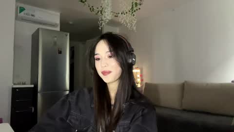 Elizabet online show from April 14, 11:35 am