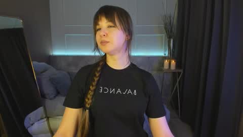 Eliza online show from February 20, 4:58 pm