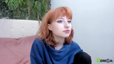 Snapshot of elizanik chatting on October 18, 9:30 pm Eliza online show from October 18, 9:30 pm