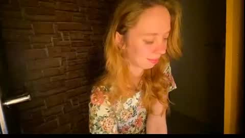 Eliza online show from July 10, 8:24 pm