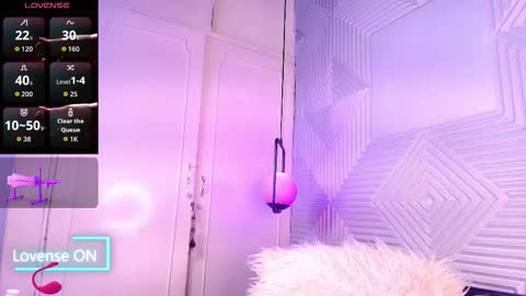 Snapshot of elizbeth_777 chatting on October 13, 7:05 pm elizbeth_777 online show from October 13, 7:05 pm