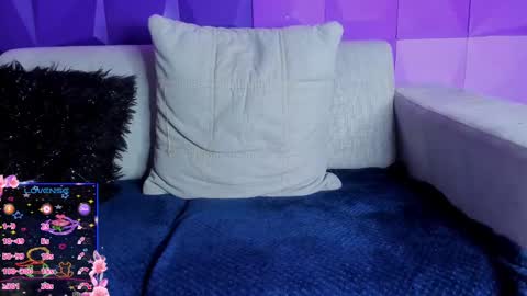 Snapshot of elizbeth_777 chatting on February 17, 2:17 pm elizbeth_777 online show from February 17, 2:17 pm