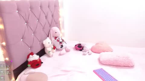 Ella  online show from December 18, 5:58 am