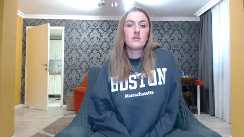 Snapshot of ella_max_live chatting on January 14, 8:20 am Ella  Max online show from January 14, 8:20 am