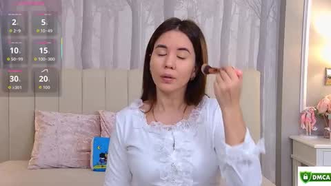 Ella online show from November 21, 4:21 am