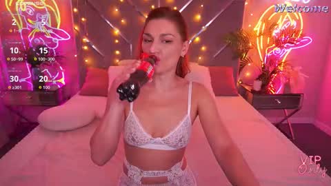 Ella online show from February 16, 9:46 pm