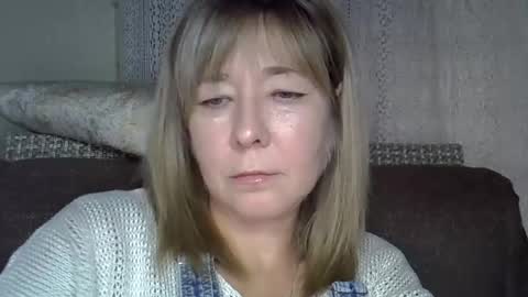 ellajohnsonx online show from October 4, 2:37 pm