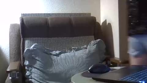 ellajohnsonx online show from February 8, 1:25 pm