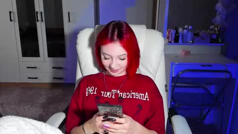 ellales online show from October 10, 10:43 am