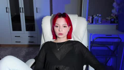 ellales online show from October 8, 9:37 am