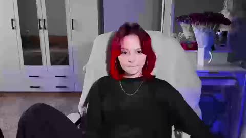 ellales online show from March 13, 11:35 am