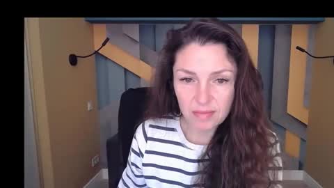 EllaLongs online show from December 5, 12:36 pm