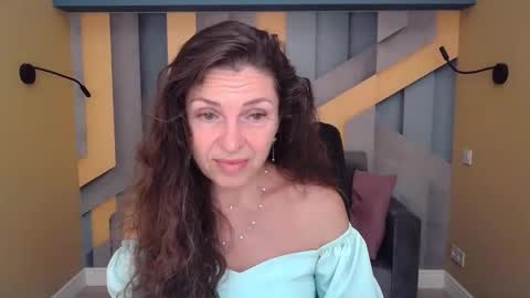 EllaLongs online show from September 13, 11:34 am