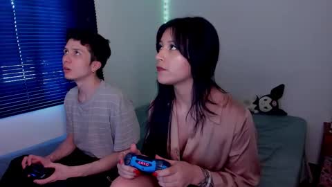 Ella and Cain online show from October 30, 7:36 pm