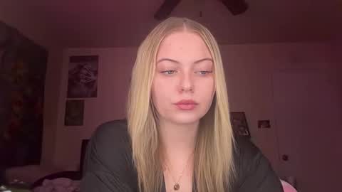 ellejess online show from April 12, 6:06 am