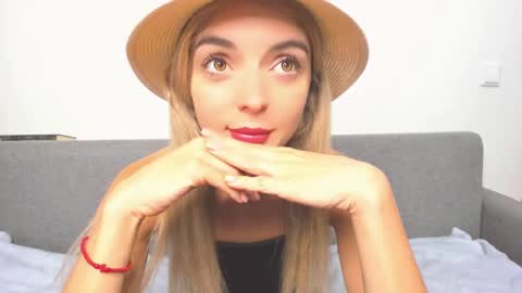 Snapshot of ellen_flow chatting on January 31, 6:25 pm ellen_flow online show from January 31, 6:25 pm