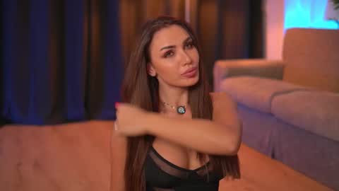 EllenKarter online show from October 13, 7:16 pm