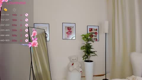 elli_anderson online show from November 10, 4:04 am