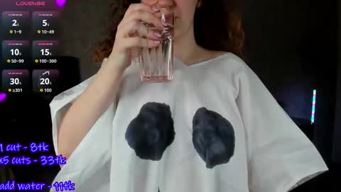 Ellie online show from October 30, 1:44 pm