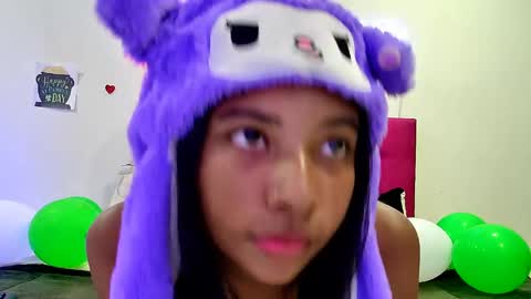 ellie_cute7 online show from March 28, 7:37 pm